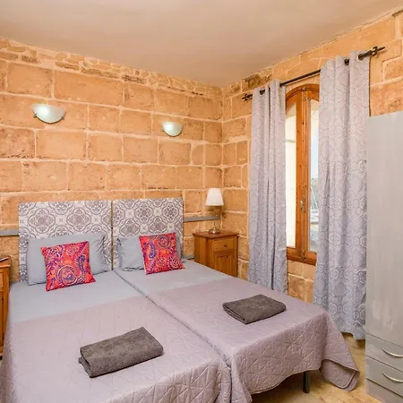La Torre Tower Kardinal * Birgu